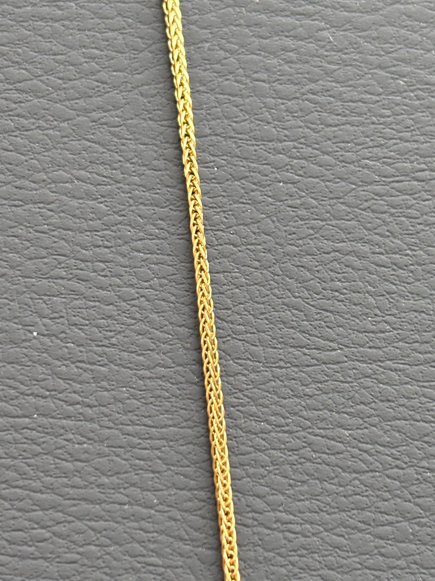 Vintage 18k Gold Fine Herringbone Chain