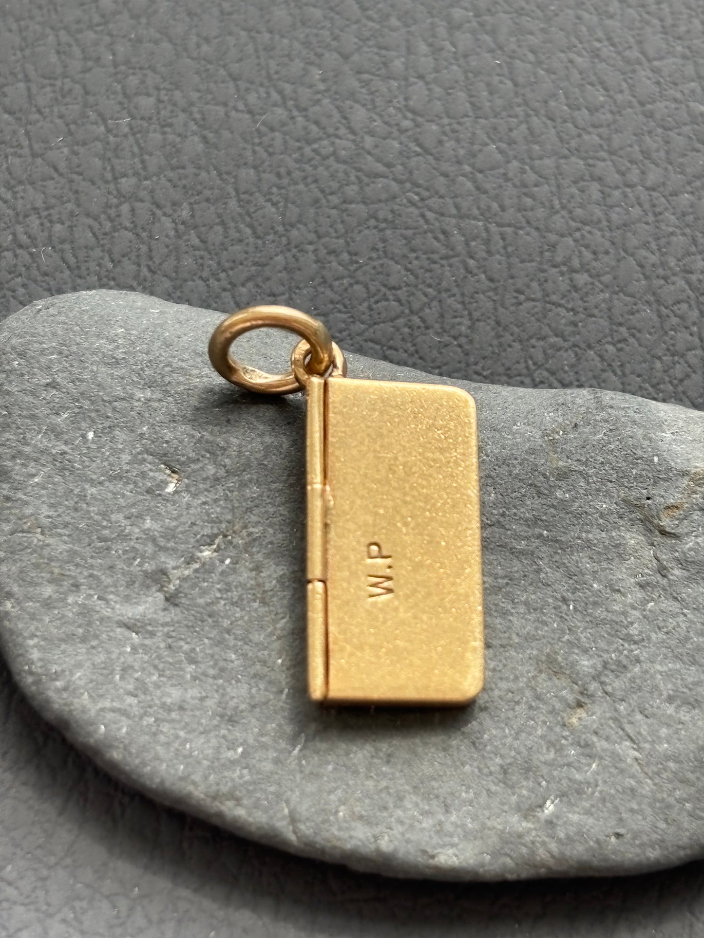 Vintage 9k Gold Mini Envelope Charm