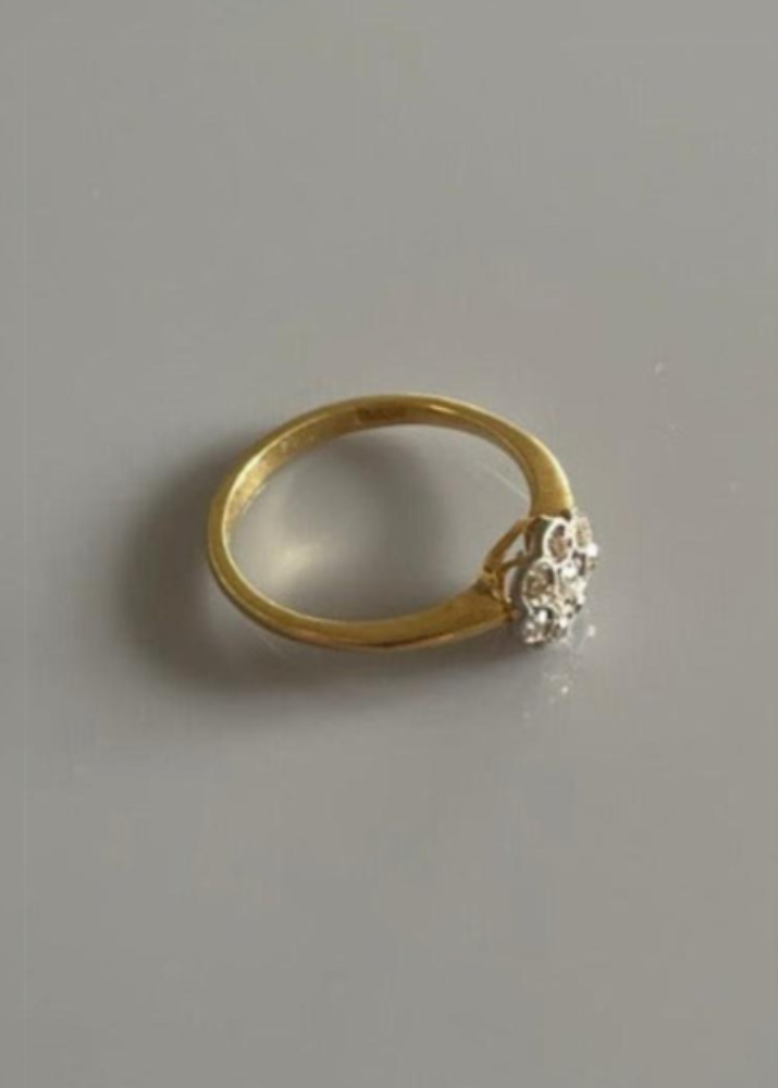 Art Deco 18ct Gold Diamond Flower Ring