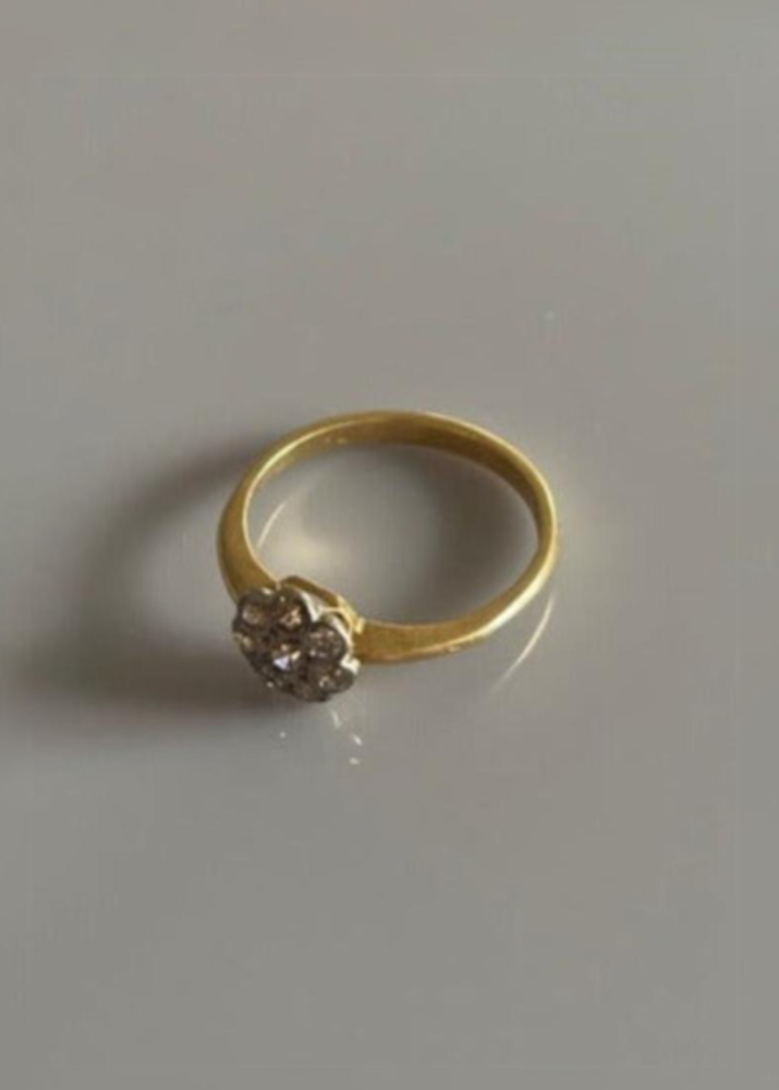 Art Deco 18ct Gold Diamond Flower Ring