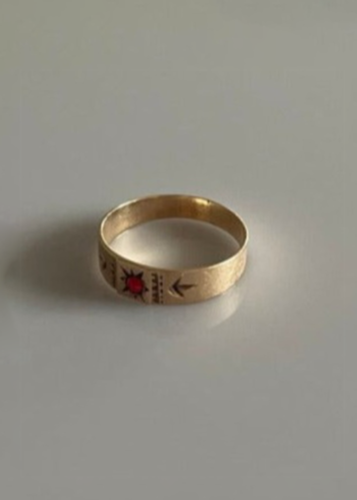 Edwardian 18ct Gold Garnet Baby Ring