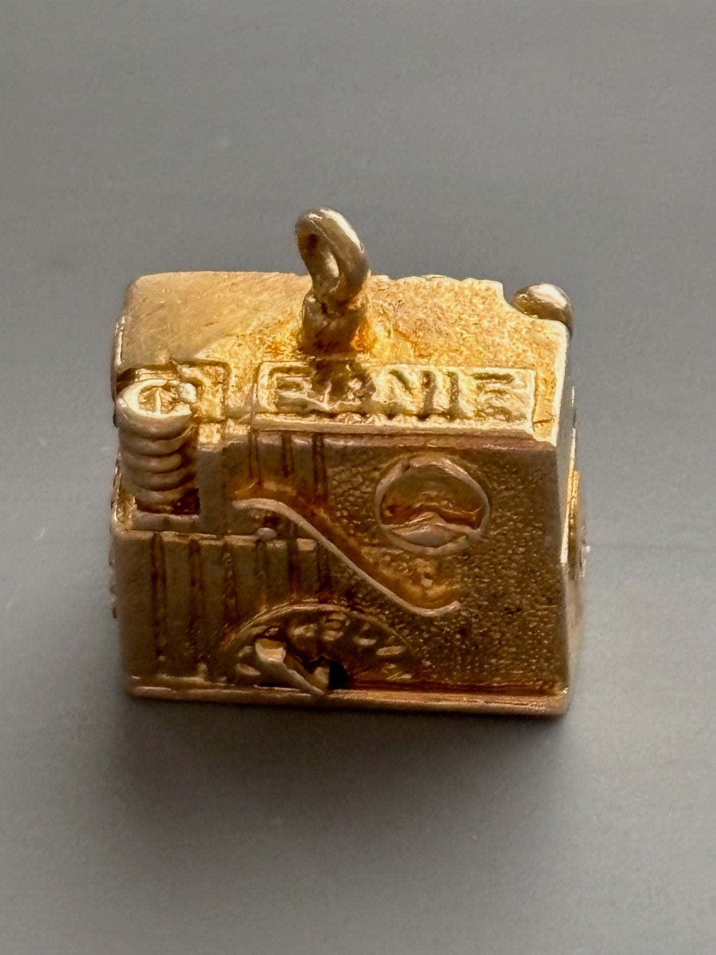 Vintage 9k Gold Movie Camera Charm Pendant
