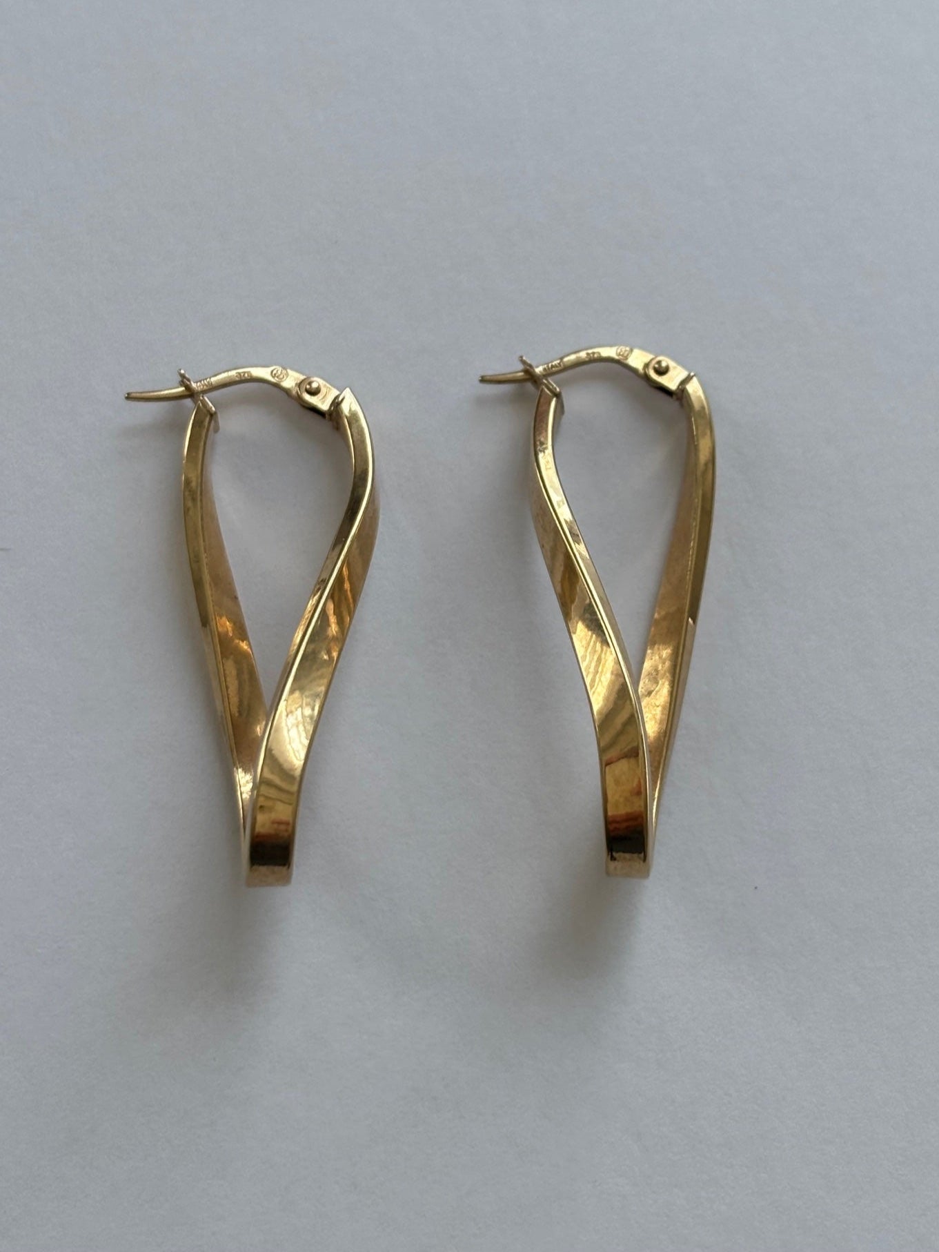 Italian Wavy Earrinngs 9k gold Wave Earrings