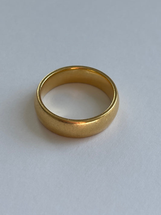 British Vintage 18k Gold Wide Band Ring