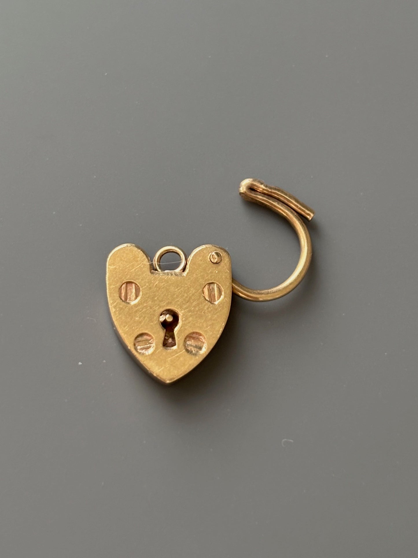 9k Gold Vintage Heart Lock Charm