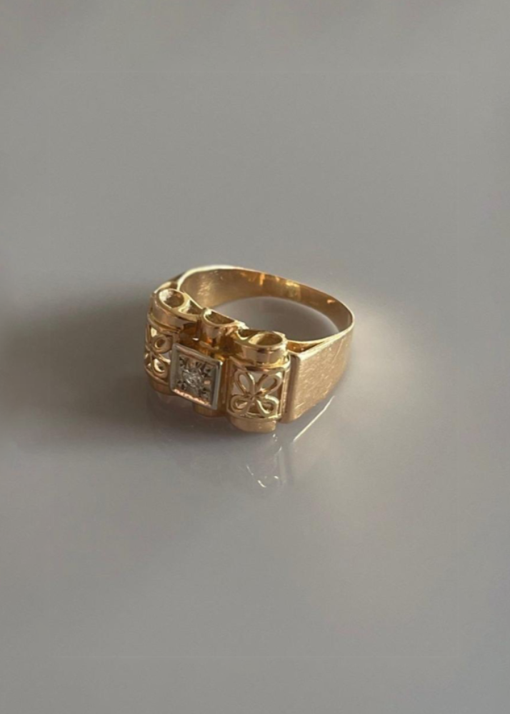 French 1940's 18ct Gold and Diamond Tank Ring