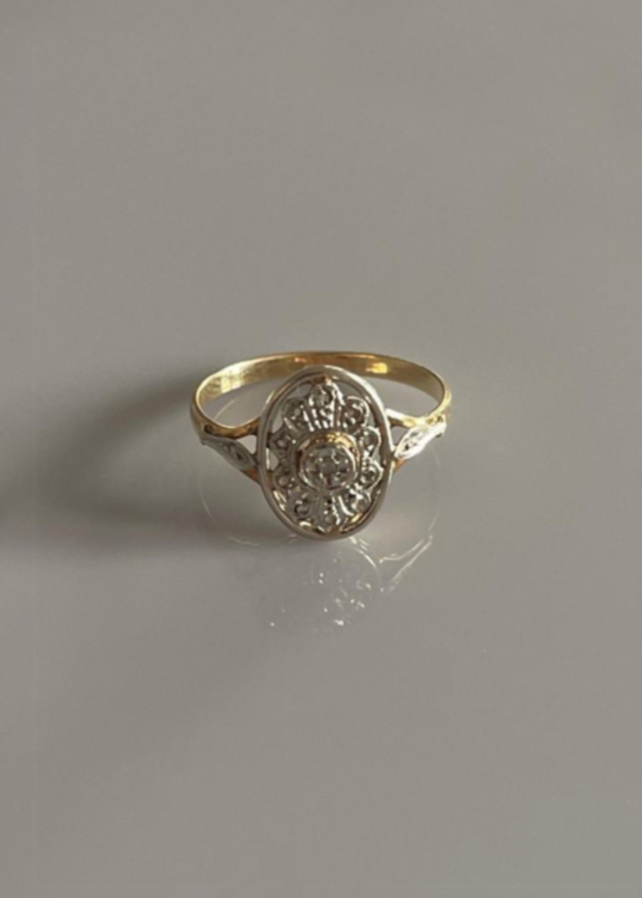 French 18ct Gold and Diamond Oval Ring in Platinum Setting