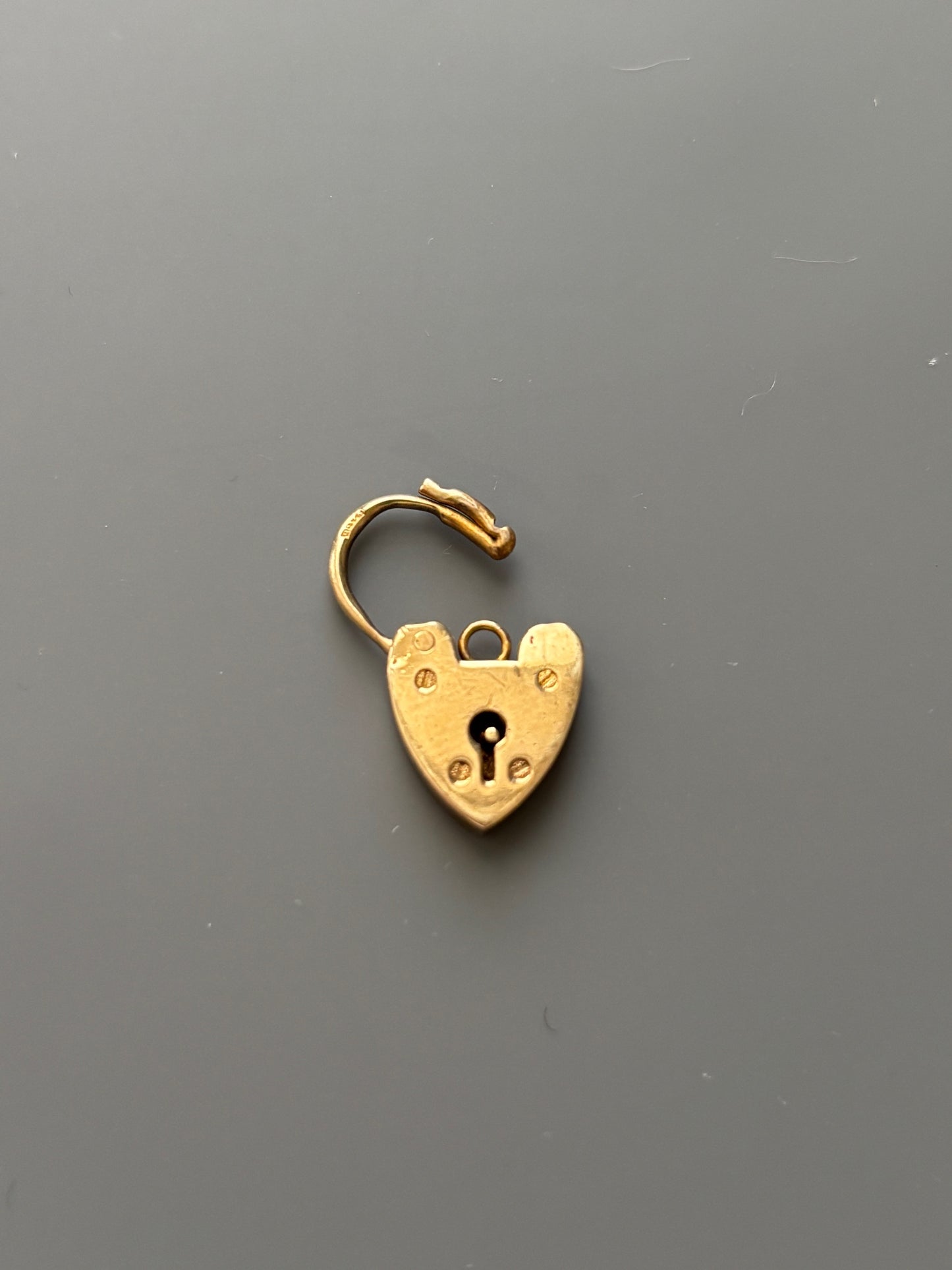 Vintage 9k Gold Heart Lock / Padlock Charm Pendant