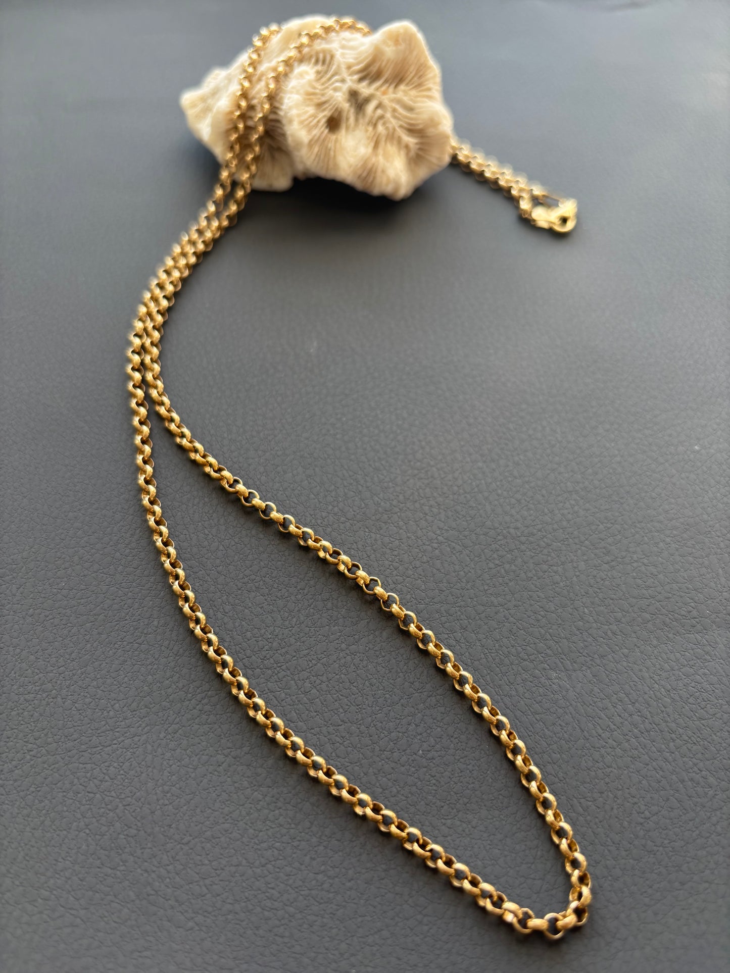 Vintage 9k Gold Rolo / Belcher Chain Necklace