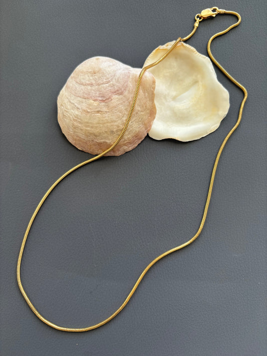 9k Gold Vintage Snake Chain Necklace