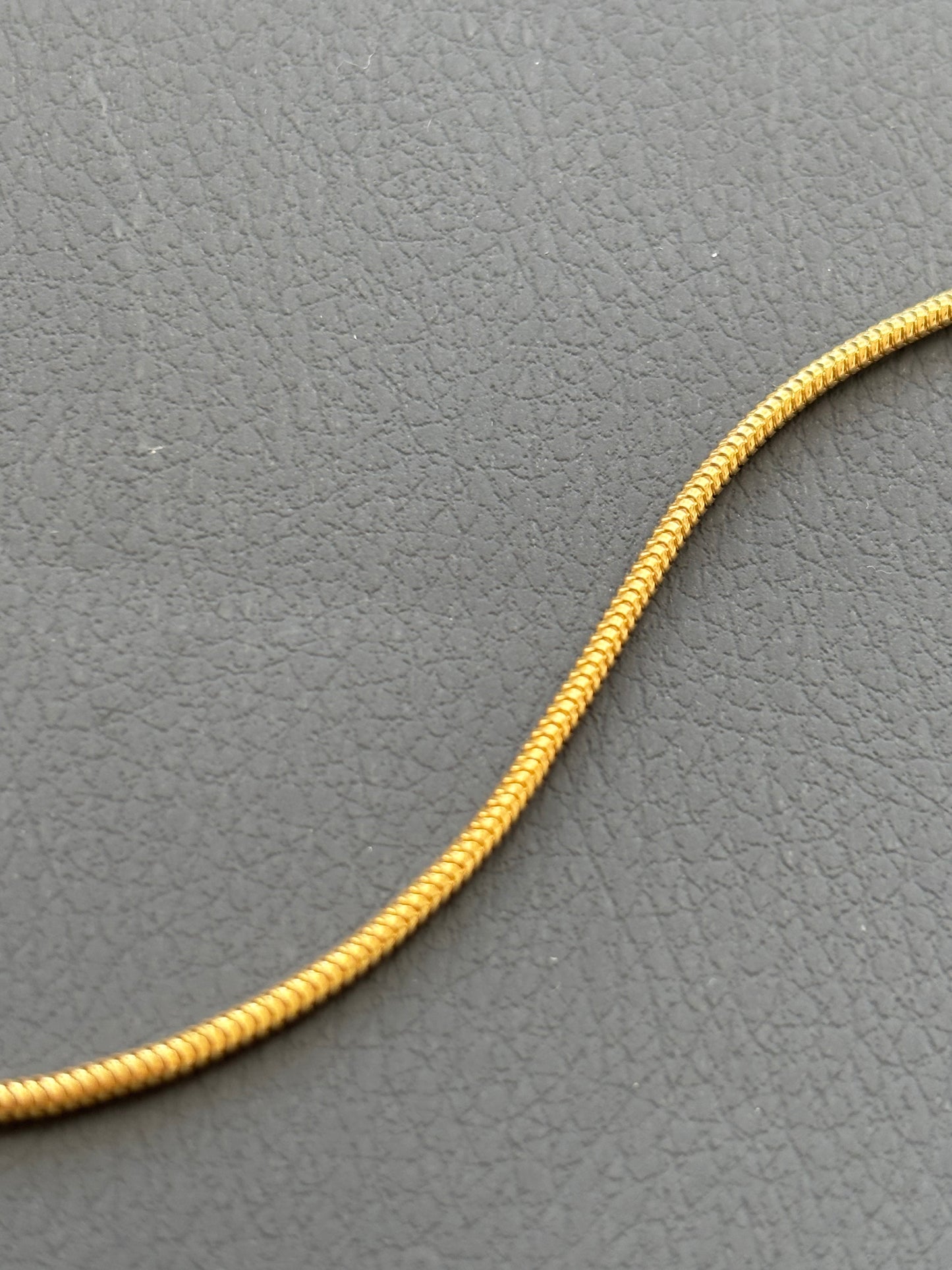 9k Gold Vintage Snake Chain Necklace