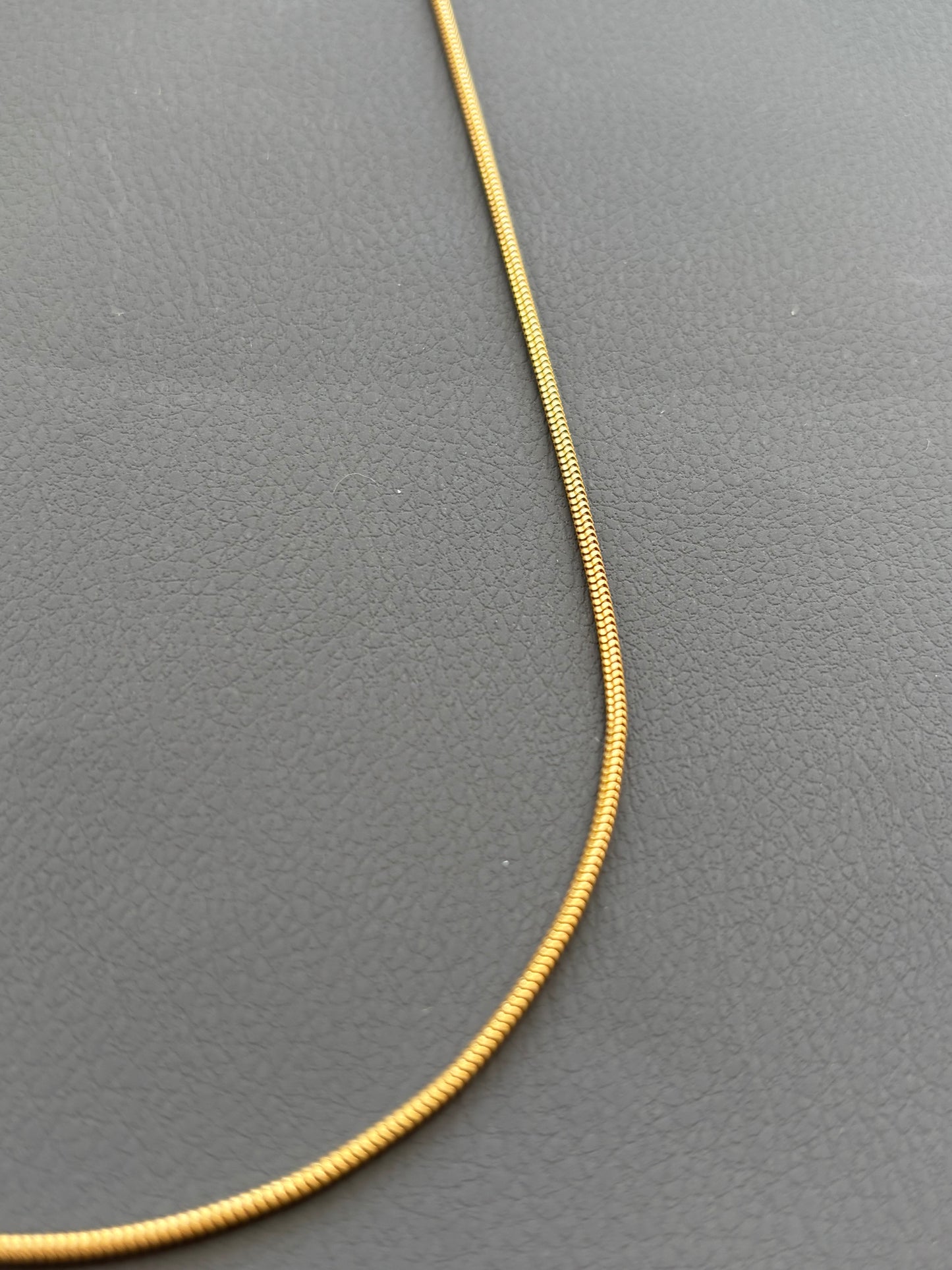 9k Gold Vintage Snake Chain Necklace