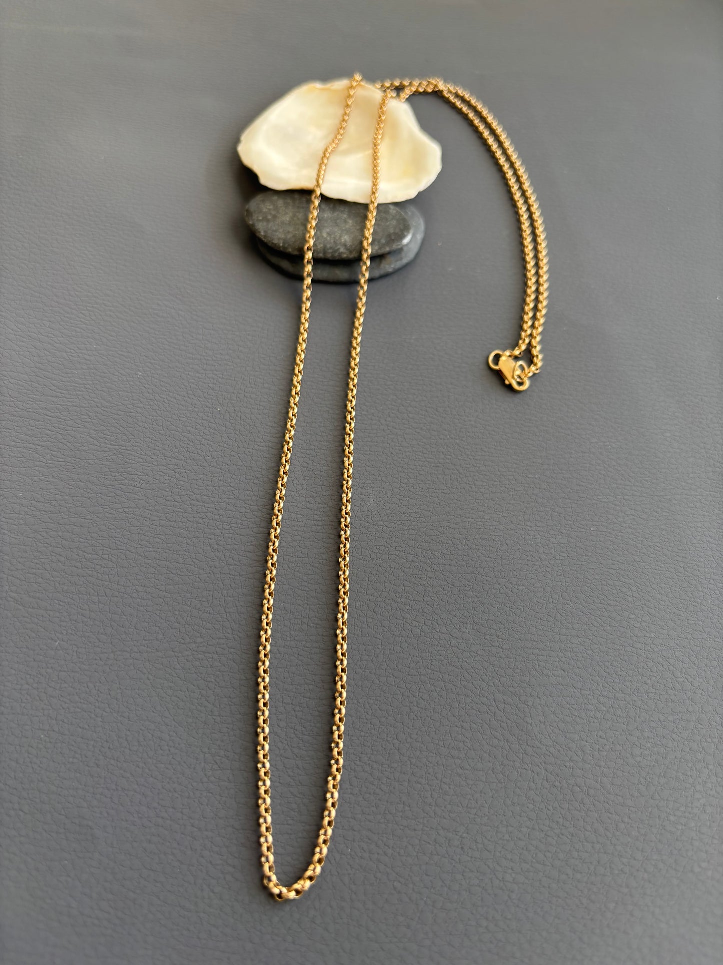 Vintage 9k Gold Long Rolo / Belcher Chain