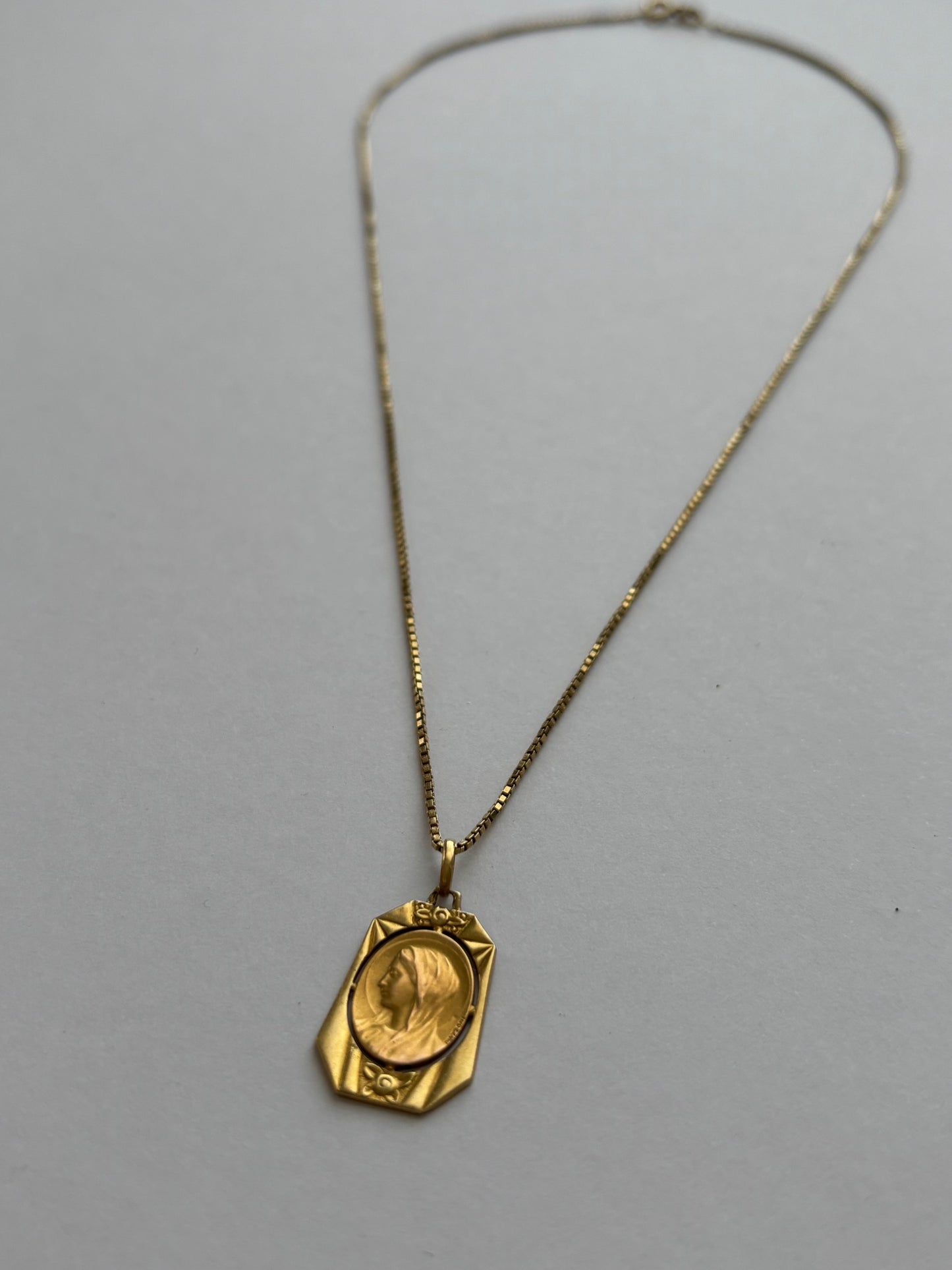 18k Mary Medallian and Chain