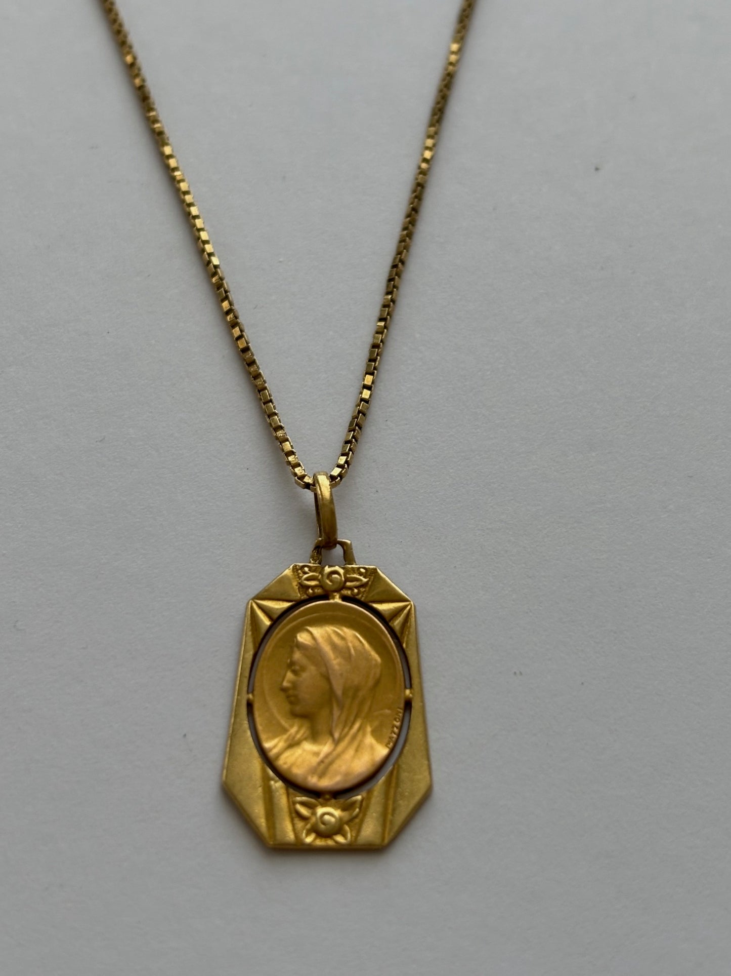 18k Mary Medallian and Chain