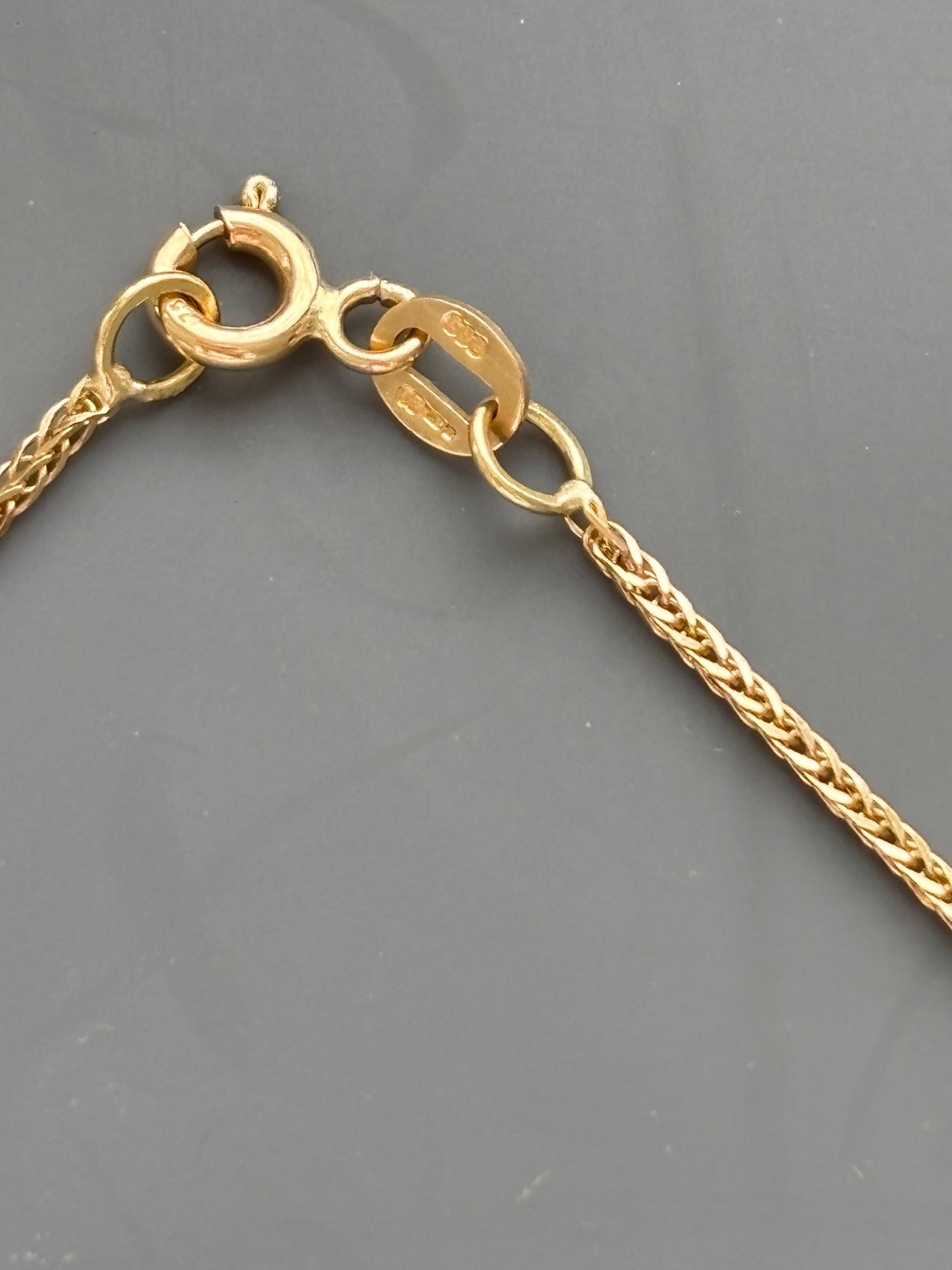 18k Gold 20 inch Chain Necklace