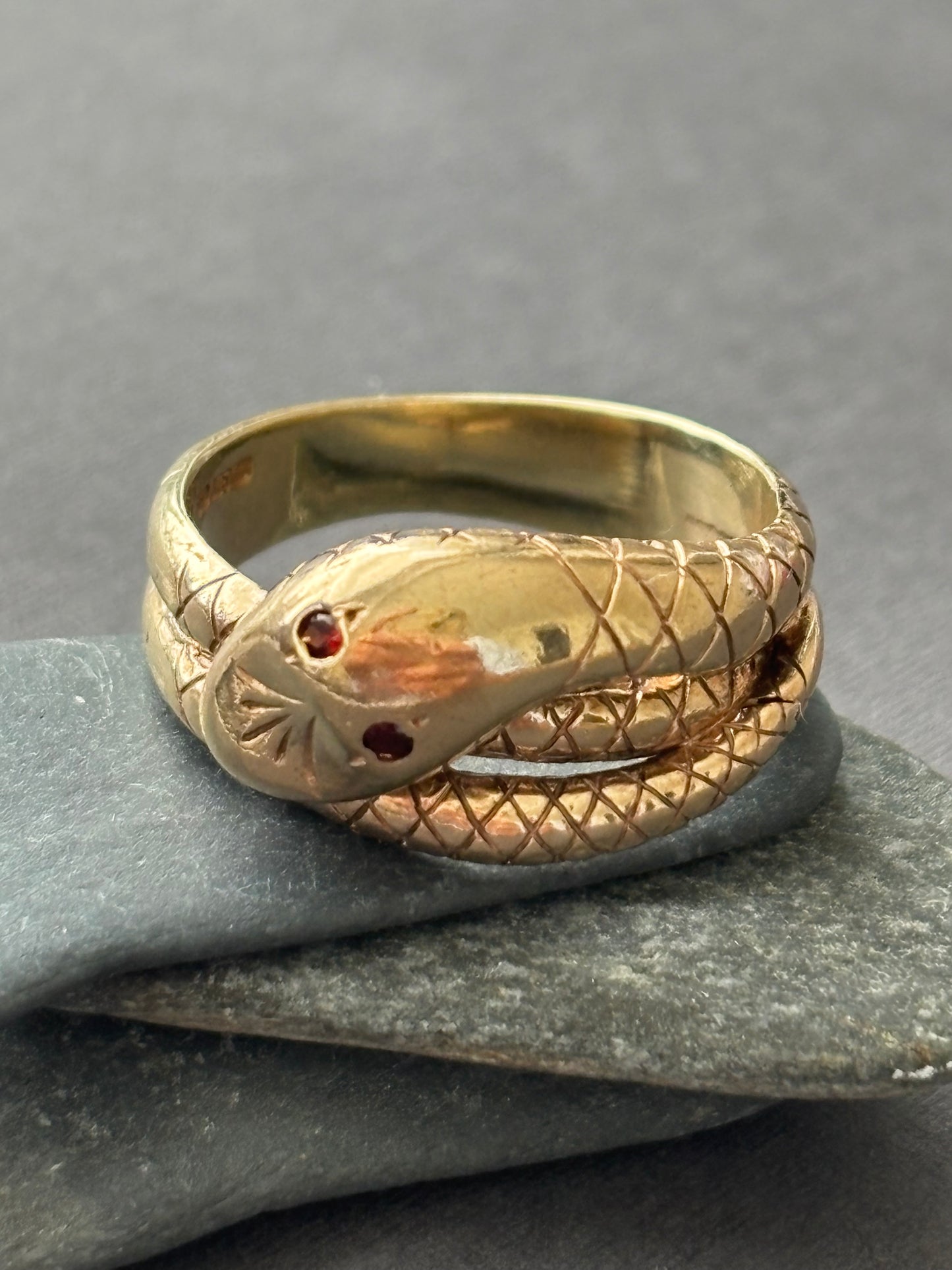 Vintage 9k Gold Snake Ring with Garnet Eyes