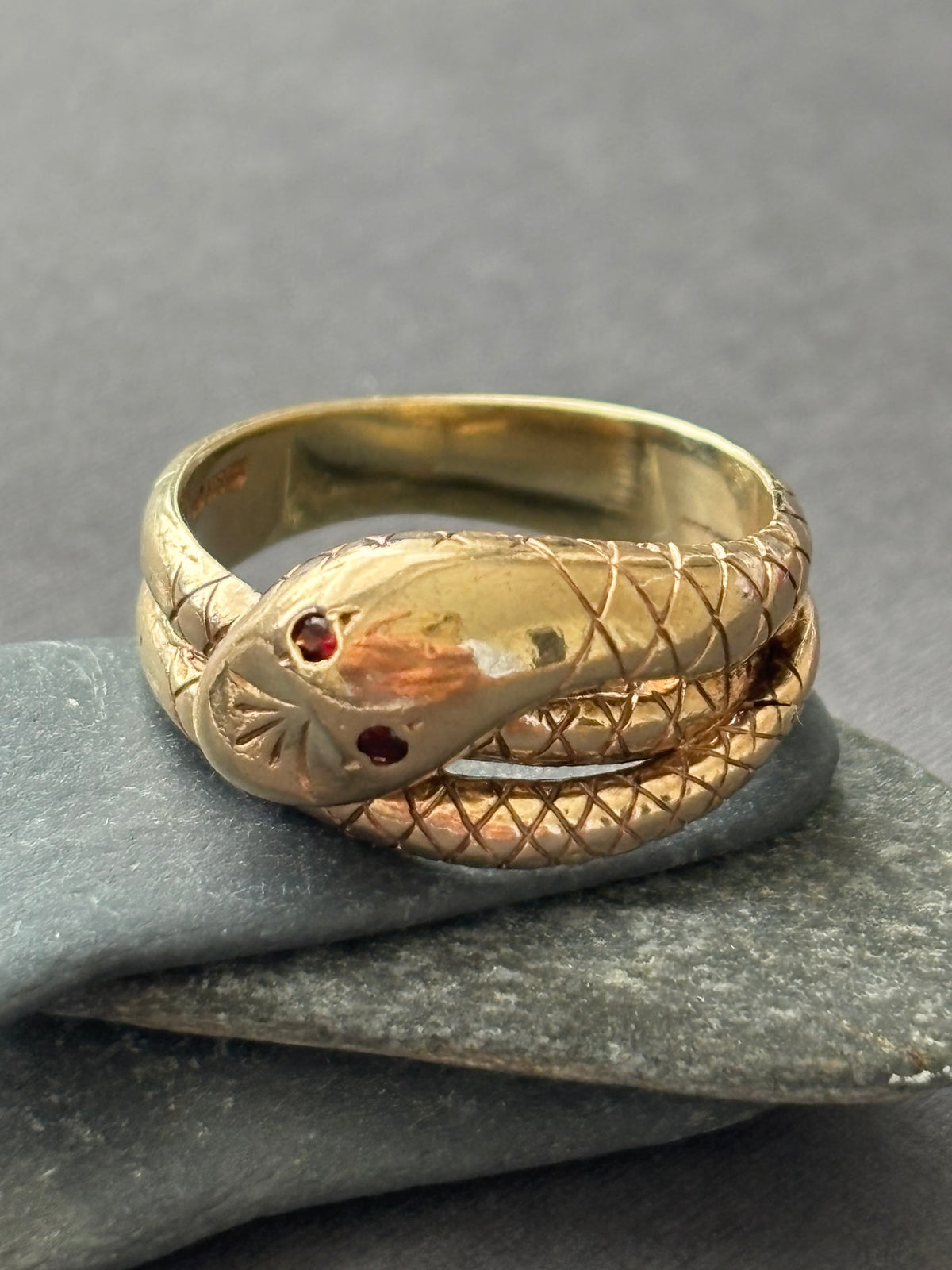 Vintage 9k Gold Snake Ring with Garnet Eyes