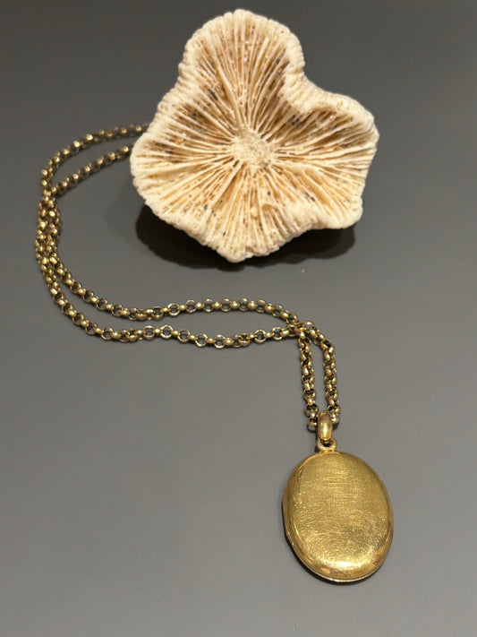 Victorian 18k Gold Locket w/ Glass