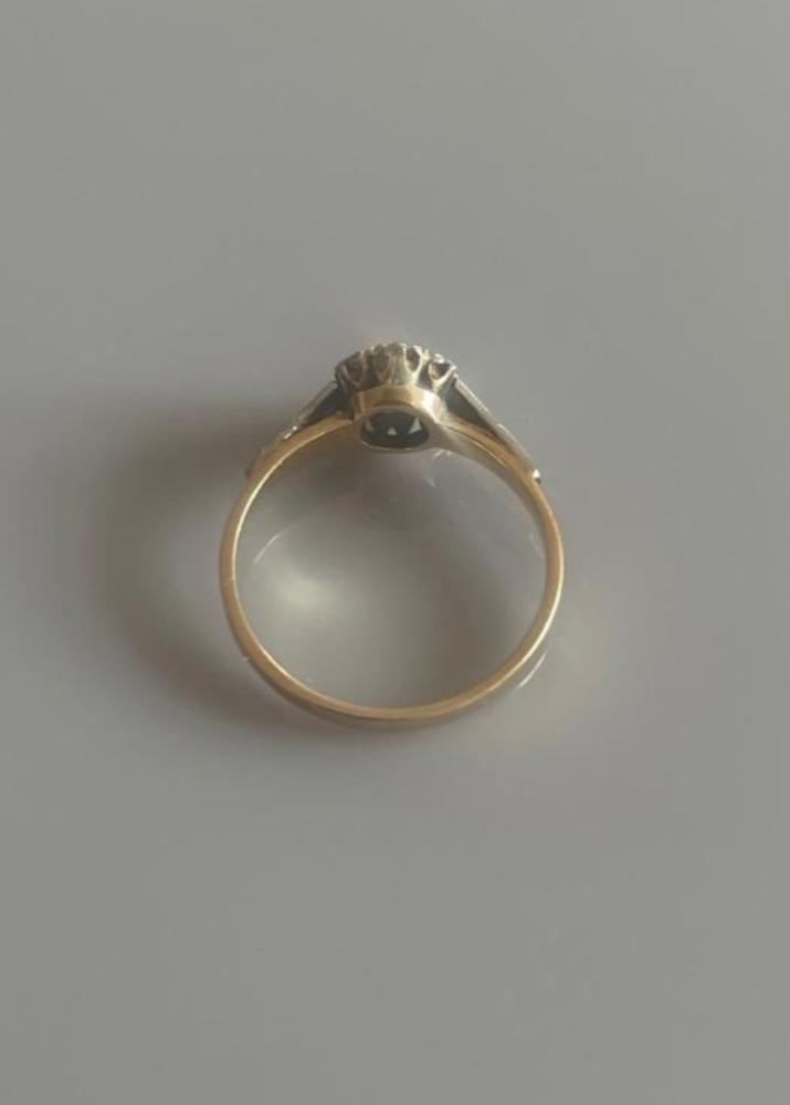 Antique 18ct / 18k Gold and Diamond Star Set Ring