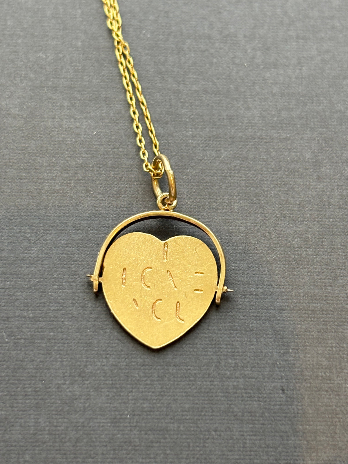 Vintage 9k Gold Heart Spinner Charm