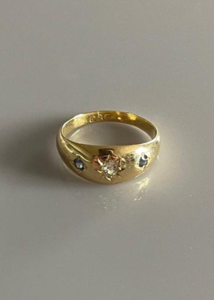 18k Gold Diamond and Sapphire Gypsy Star Set Ring 1902