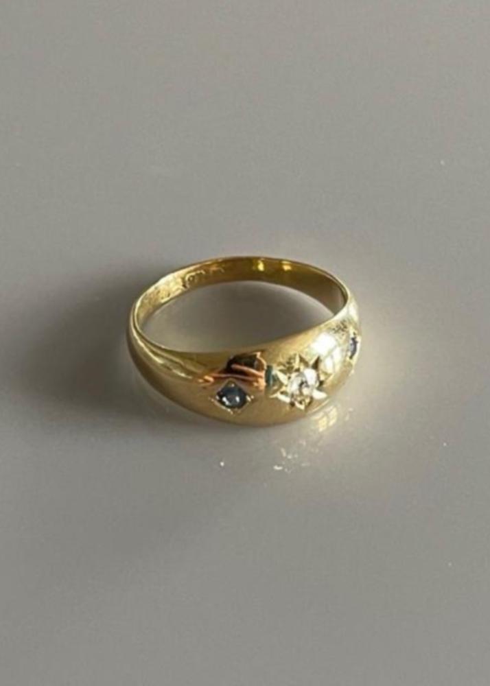 18k Gold Diamond and Sapphire Gypsy Star Set Ring 1902