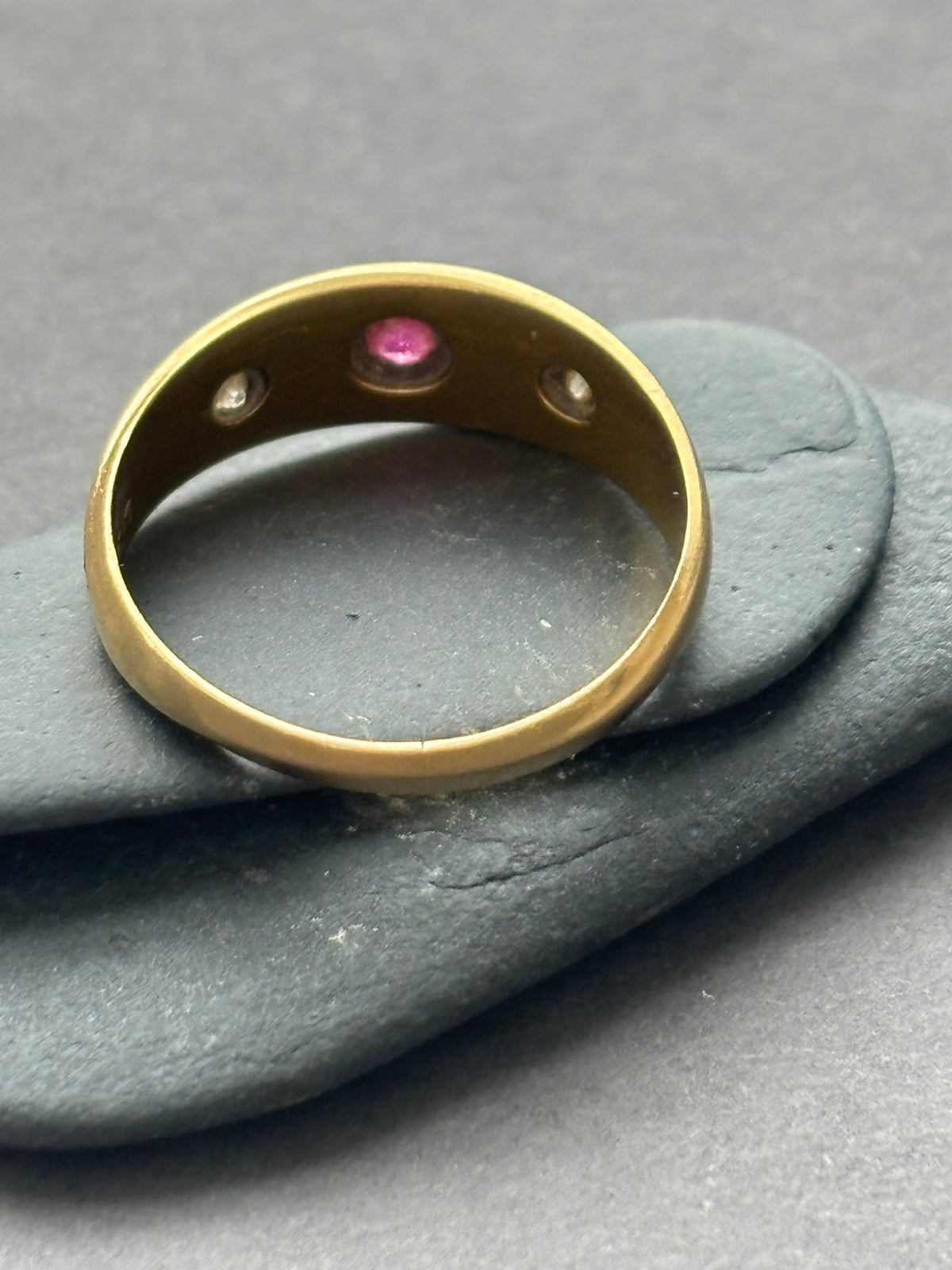 Antique 18k Gold Ruby & Diamond Gypsy Ring