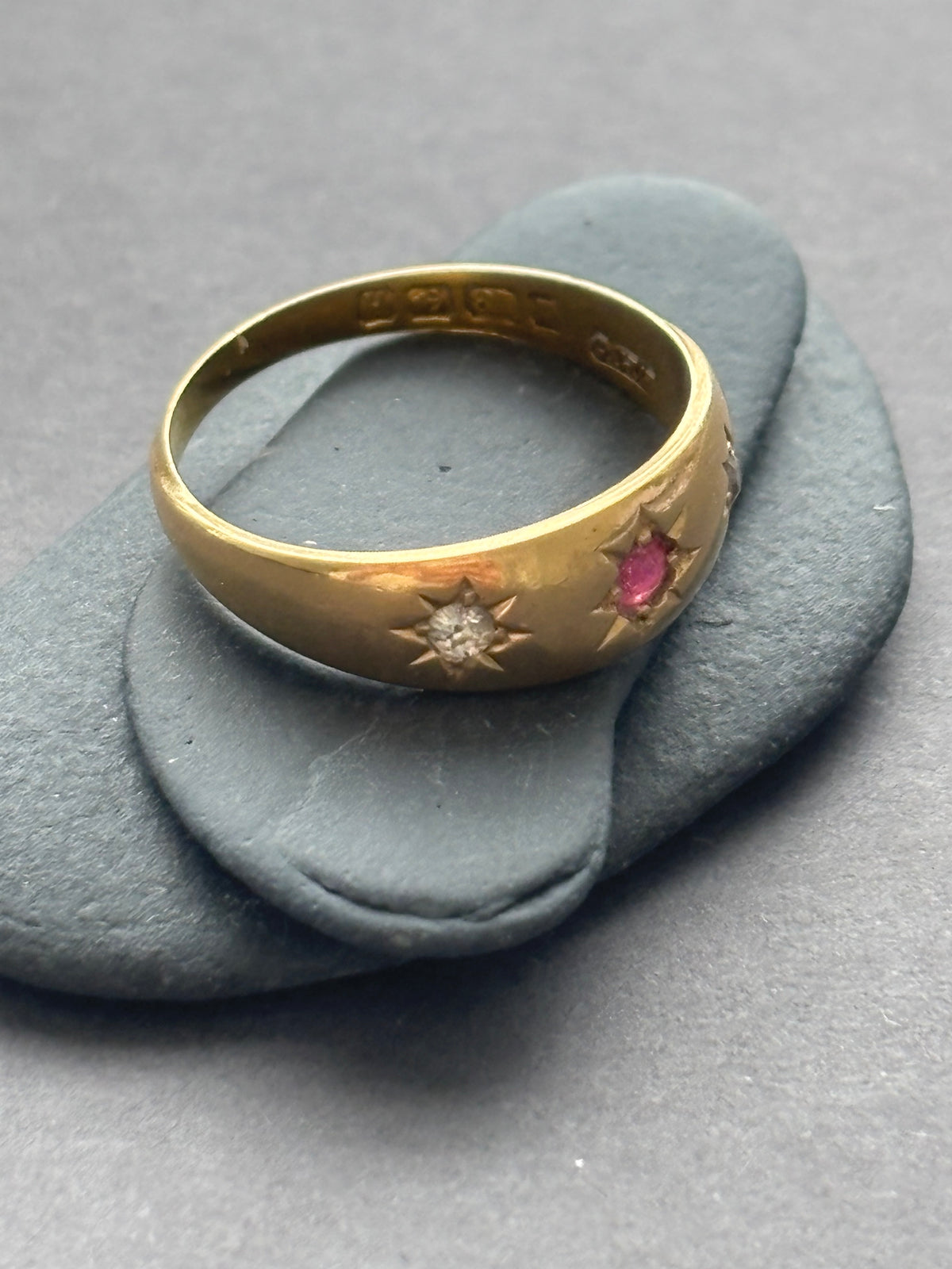Antique 18k Gold Ruby & Diamond Gypsy Ring