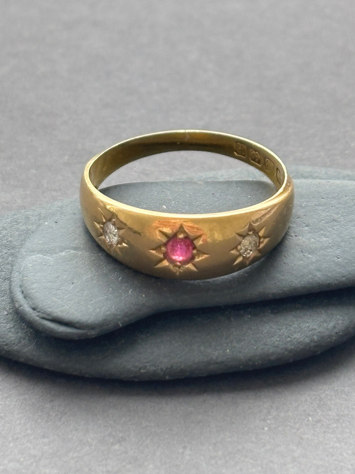 Antique 18k Gold Ruby & Diamond Gypsy Ring