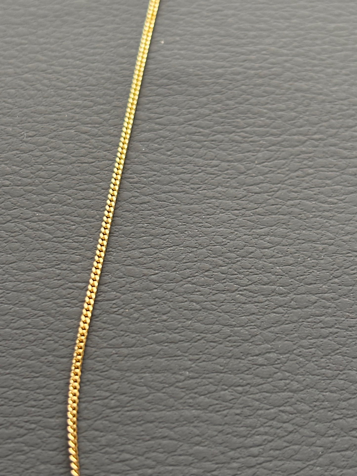 Vintage 18k Gold Mini Curb Link Chain