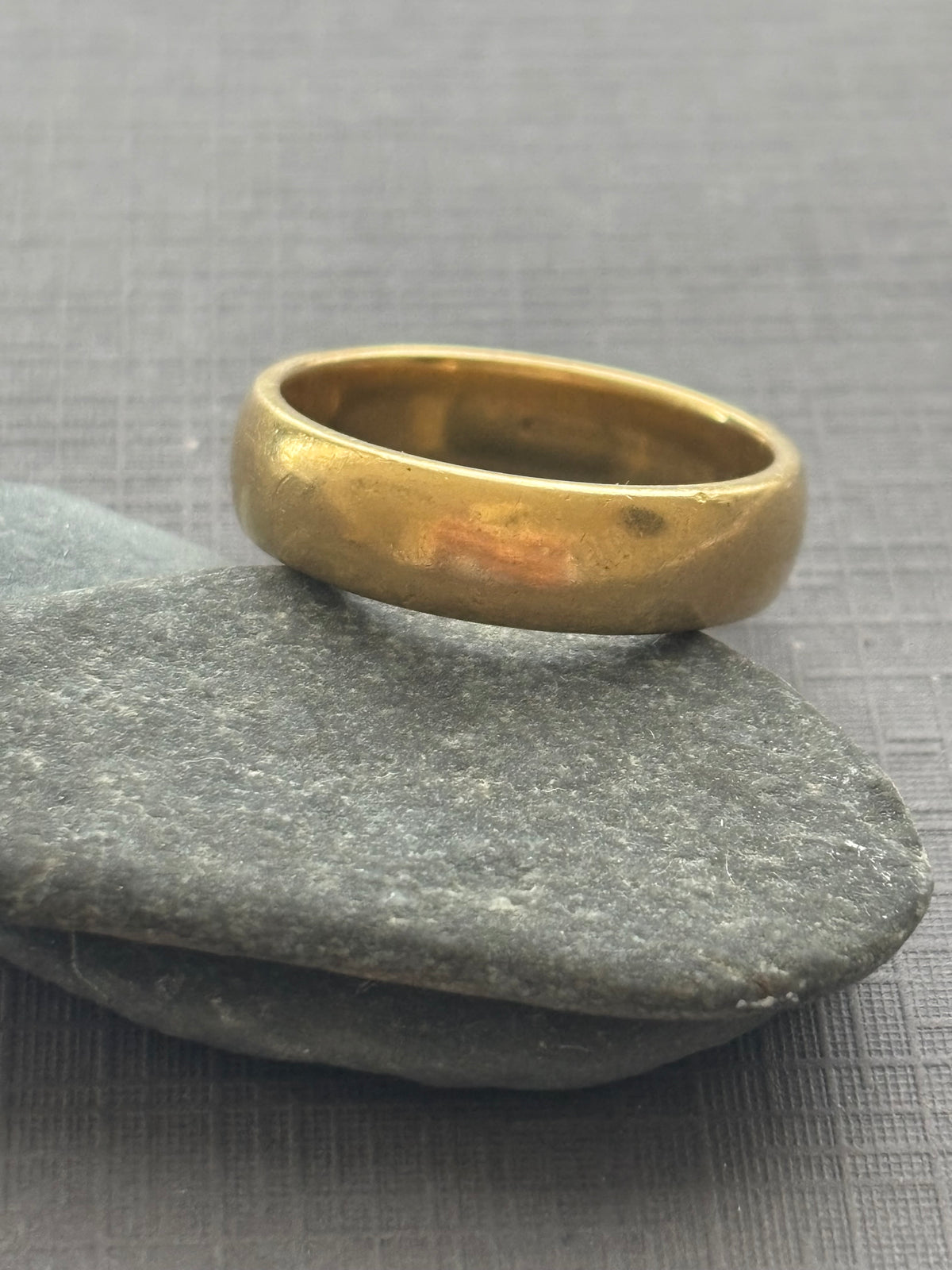 Vintage Tiffany &  Co. 18k Gold Band Ring