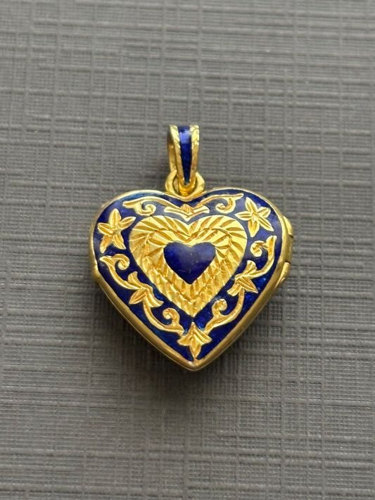 Vintage 18k Gold & Enamel Heart Locket
