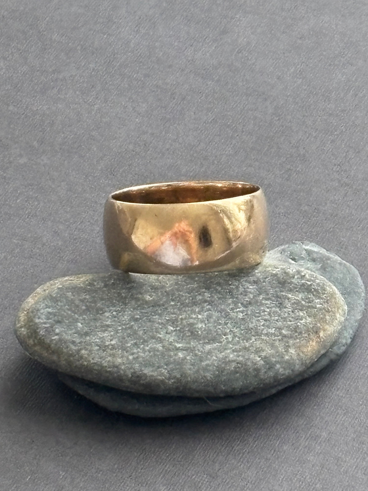 Vintage 9k Gold Wide Band Ring