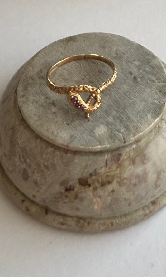 Vintage 9k Gold Snake Ring with Ruby Detail
