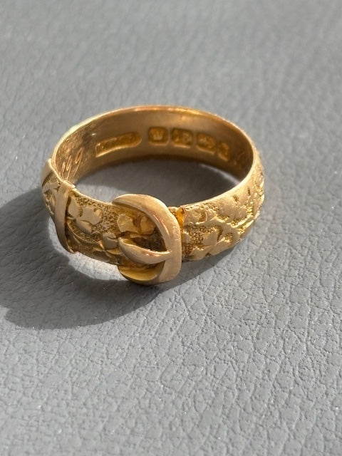 Antique 18k Gold Engraved Buckle Ring