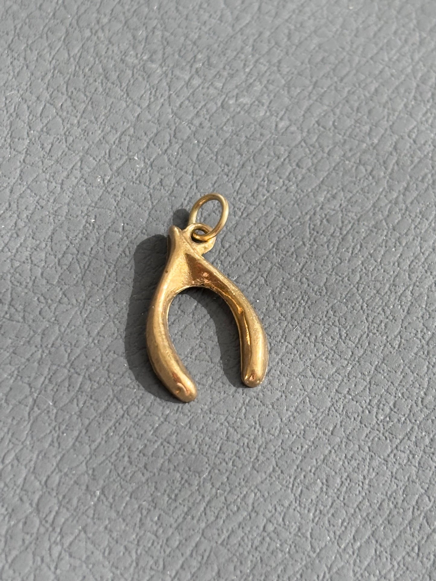 Vintage 9k Gold Wishbone Charm Pendant
