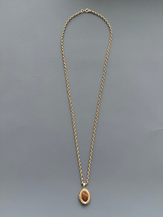 Vintage 9k Gold Oval Locket & Chain Necklace