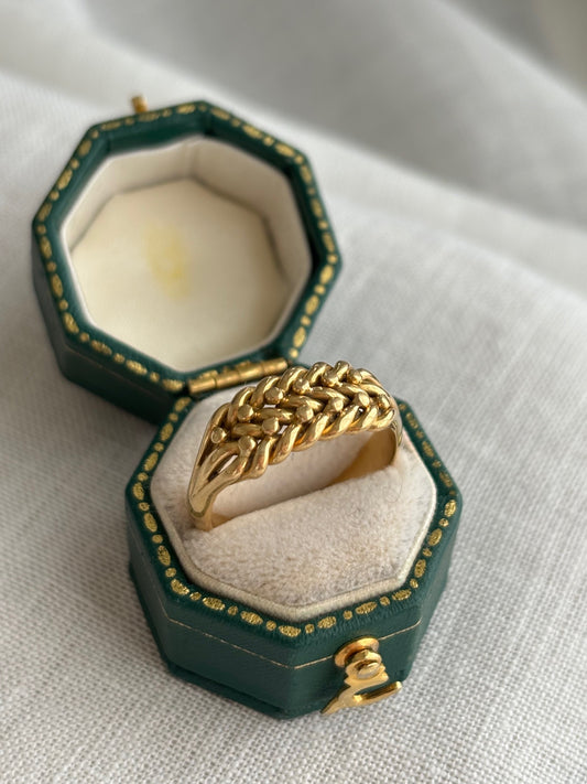 Antique 1900 18k Gold Keeper Ring
