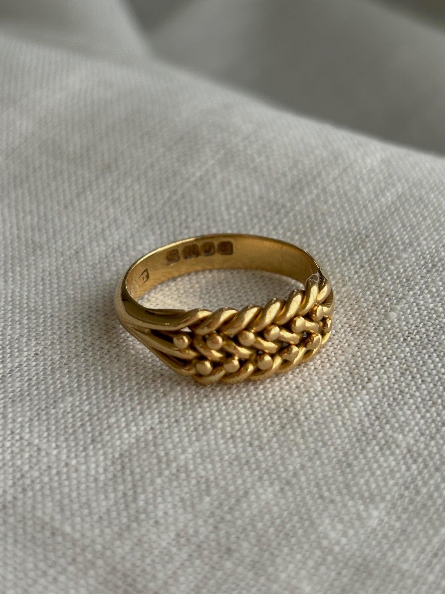Antique 1900 18k Gold Keeper Ring