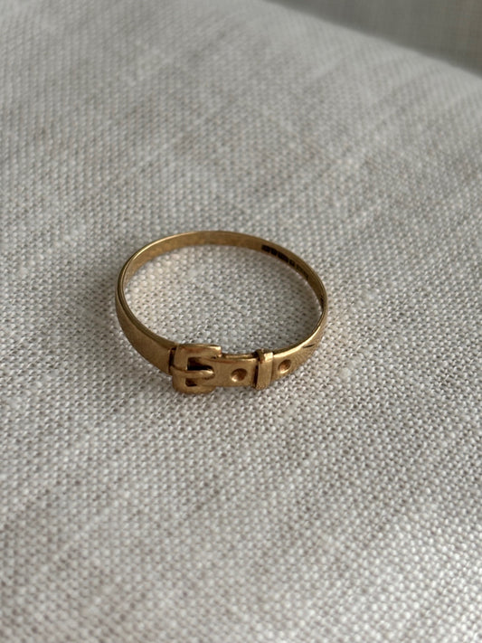 Vintage 9k Gold Slim Buckle Ring