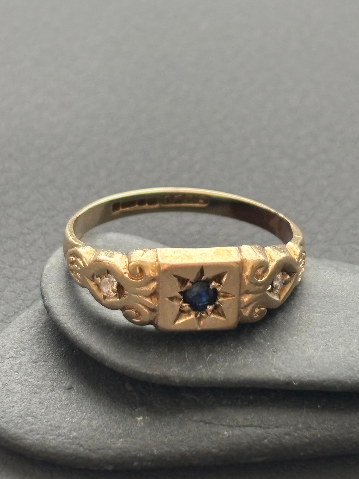 Antique 9k Gold Sapphire & Diamond Gypsy Ring