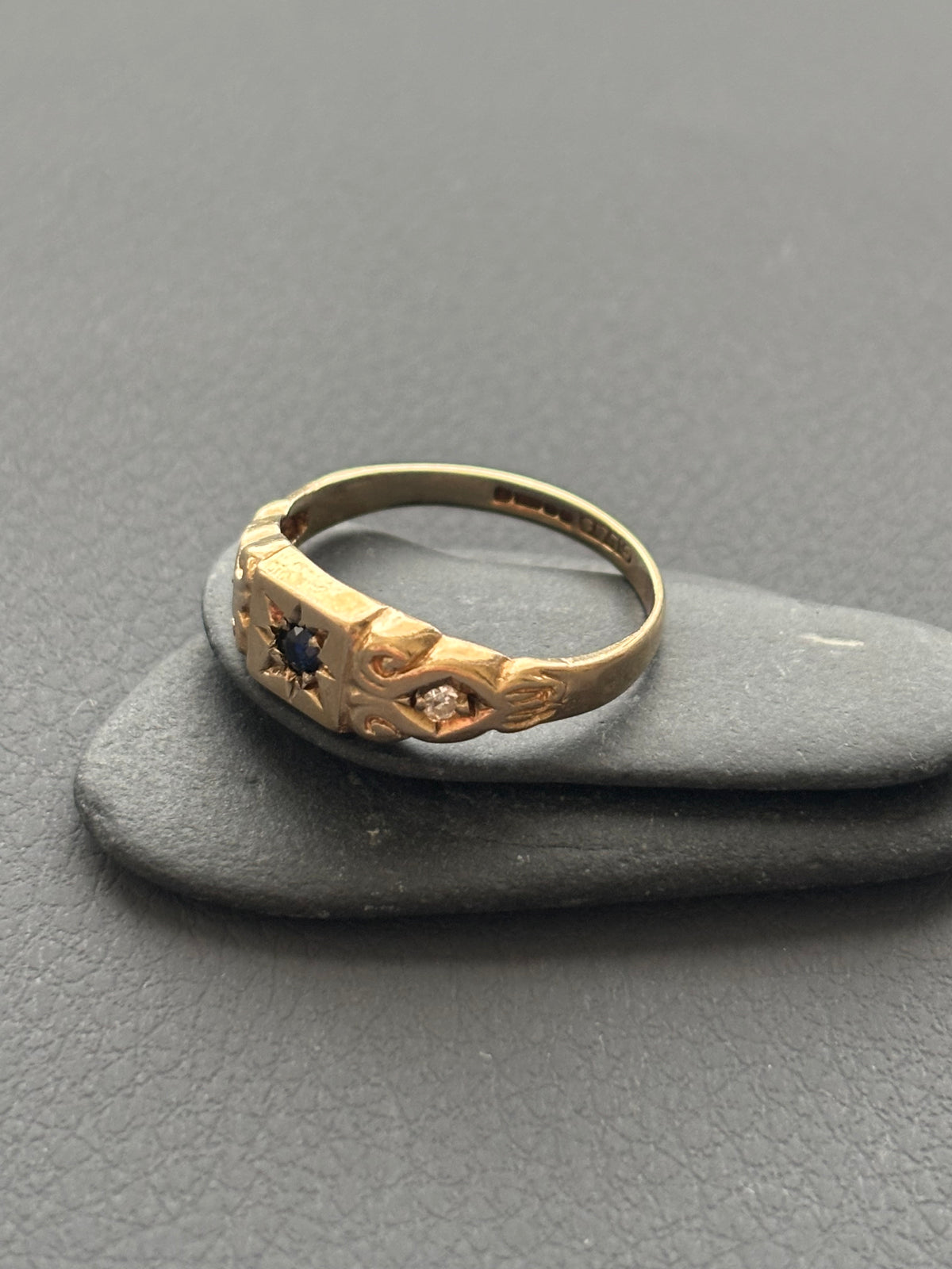 Antique 9k Gold Sapphire & Diamond Gypsy Ring