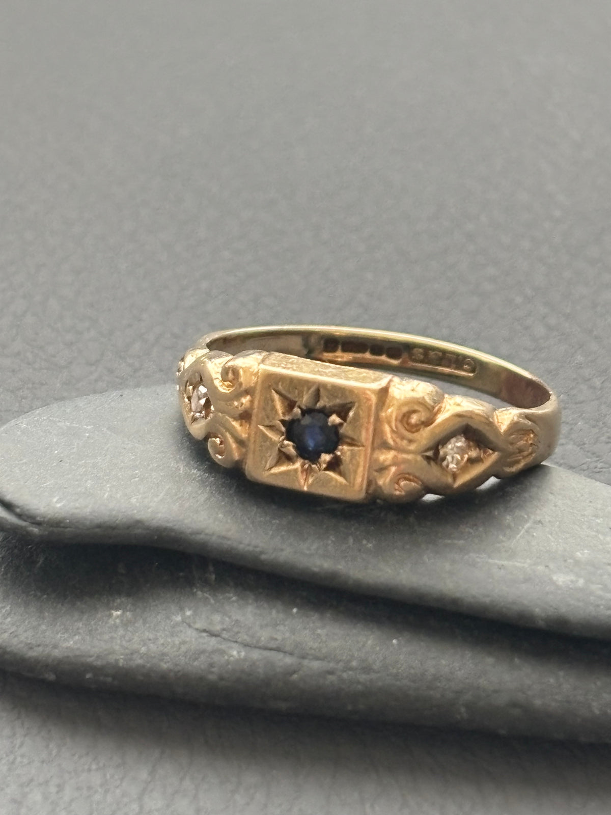 Antique 9k Gold Sapphire & Diamond Gypsy Ring