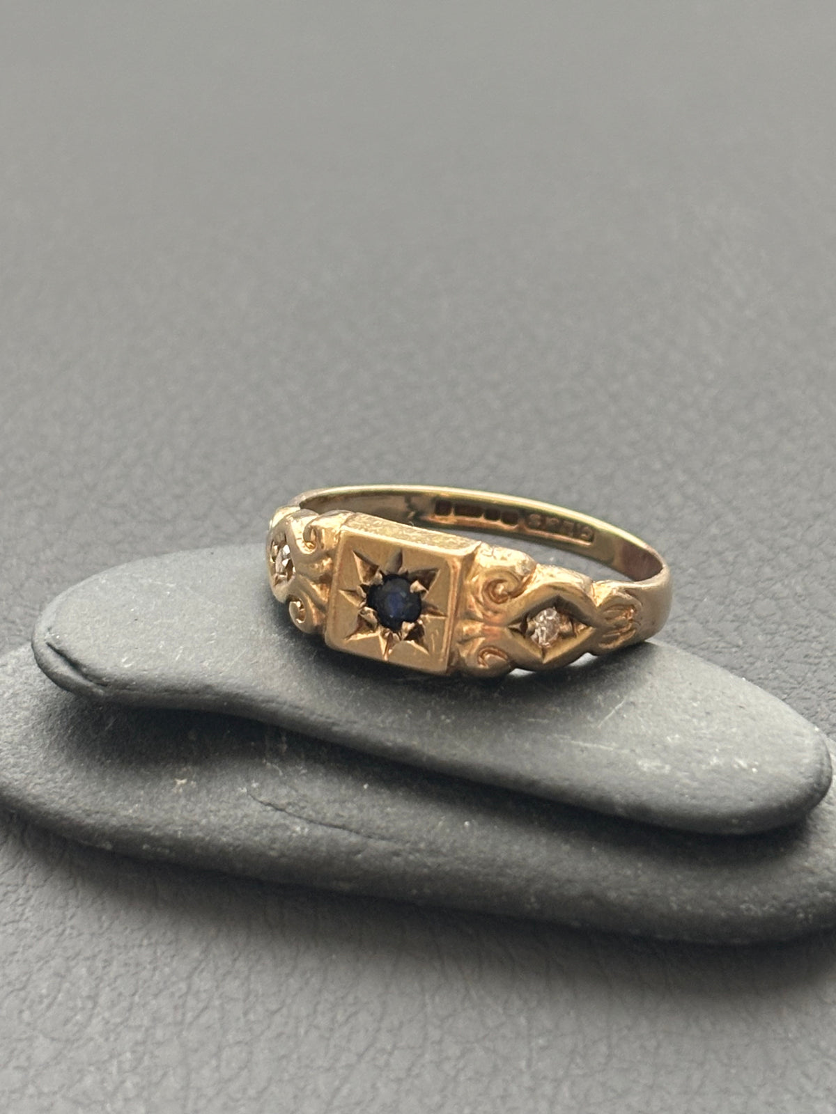 Antique 9k Gold Sapphire & Diamond Gypsy Ring