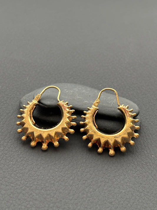 Vintage 9k Gold Sunburst Hoop Earrings