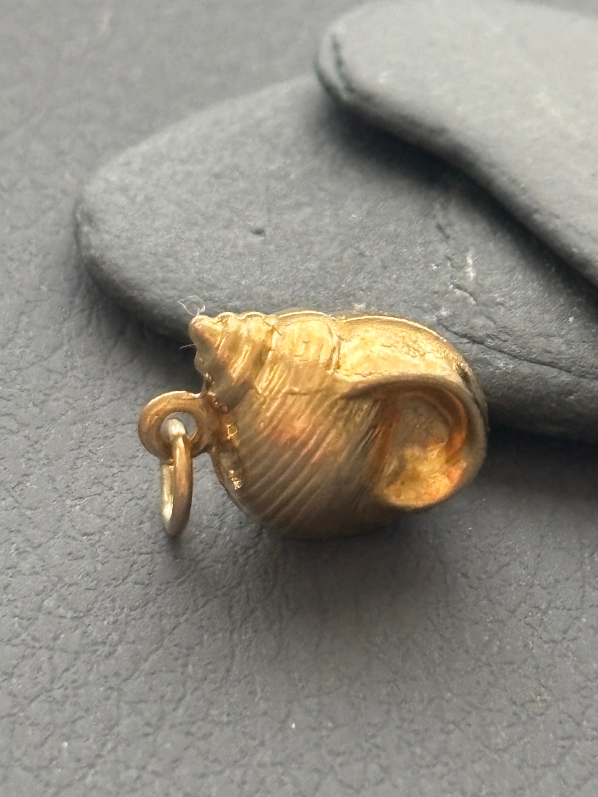 Vintage 9k Gold Seashell Charm