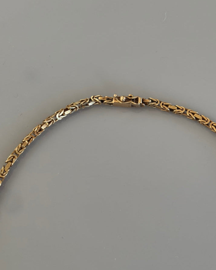 9k / 9ct Vintage Solid Gold Byzantine Chain