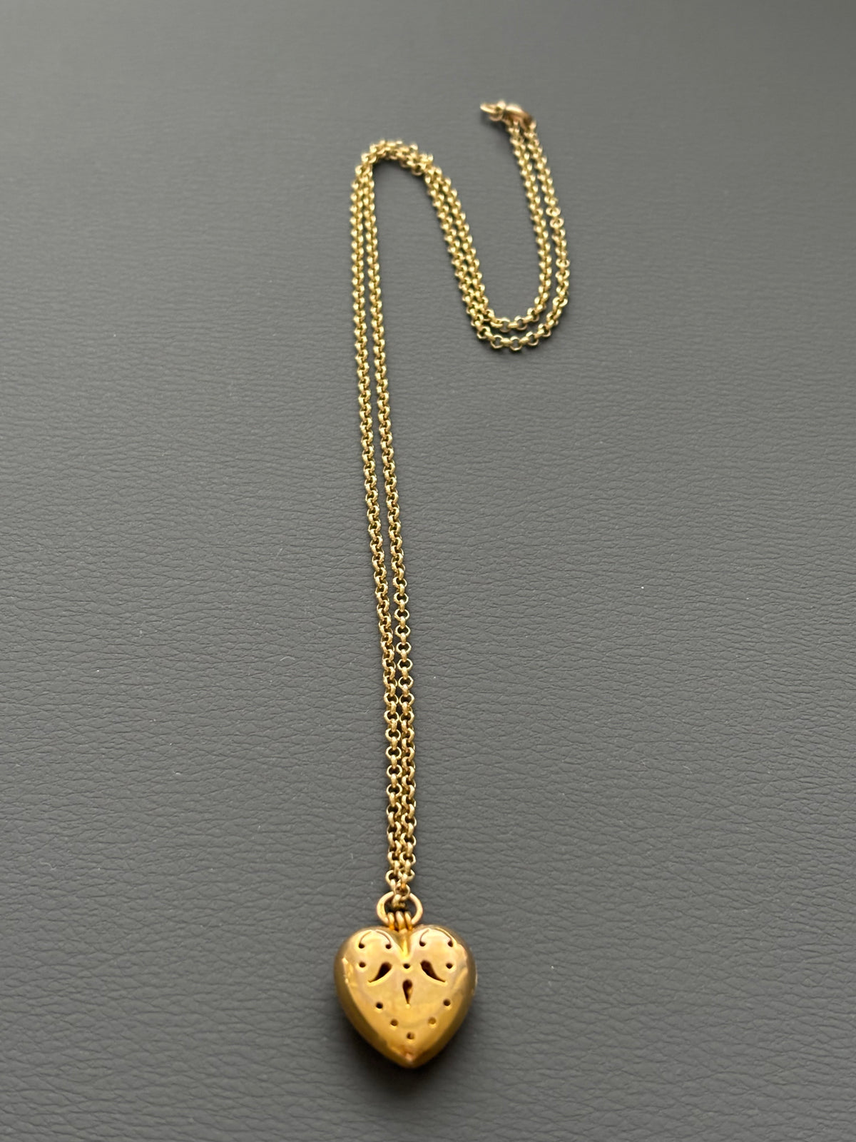 Vintage 9k Gold Heart Locket Necklace with Chain
