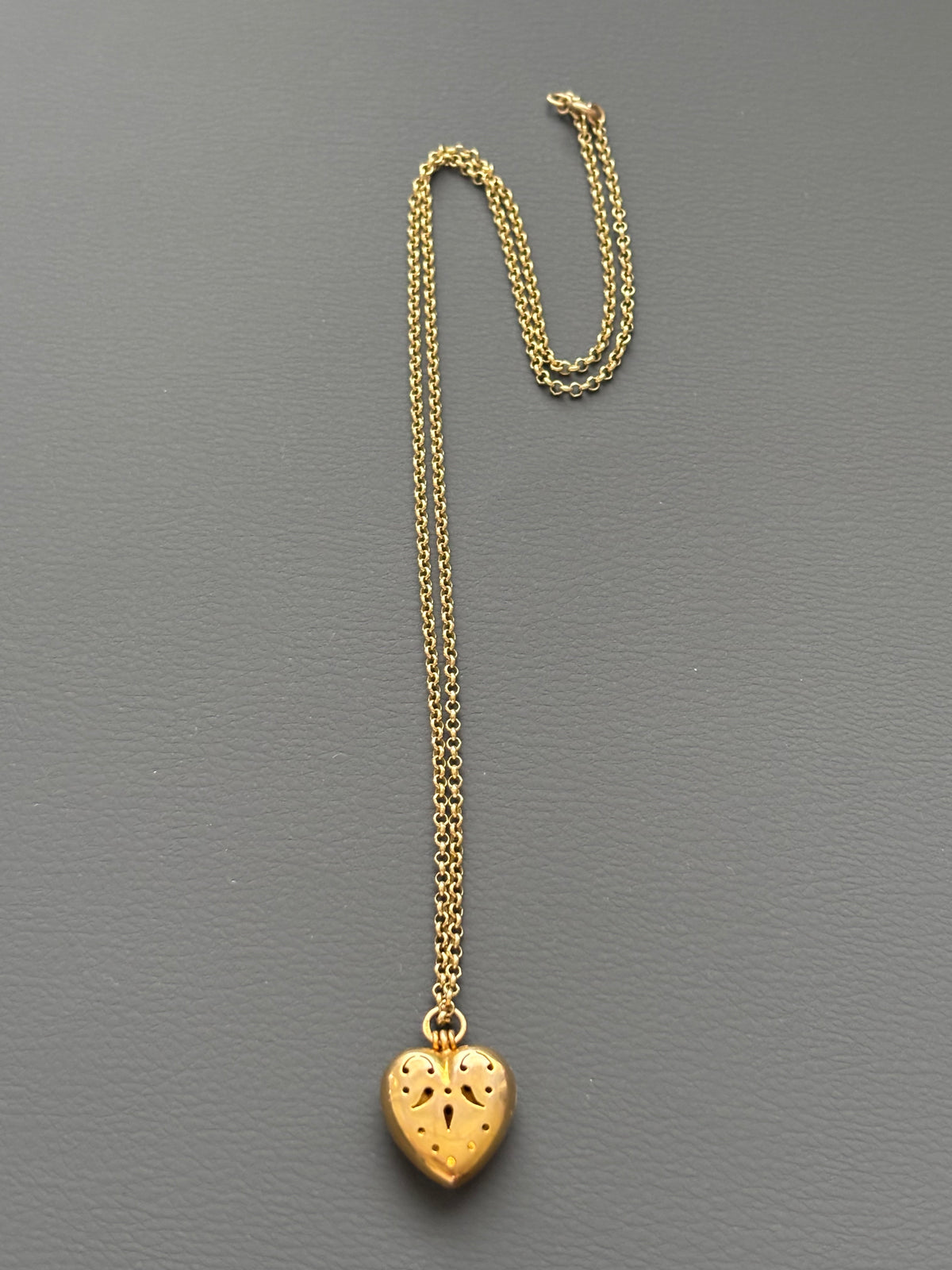 Vintage 9k Gold Heart Locket Necklace with Chain